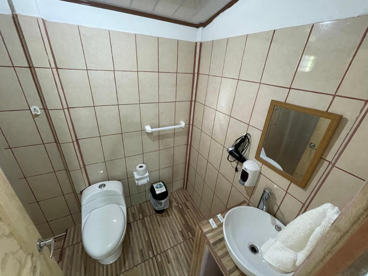 Готель Casa Turtle Bogue Тортугеро Екстер'єр фото